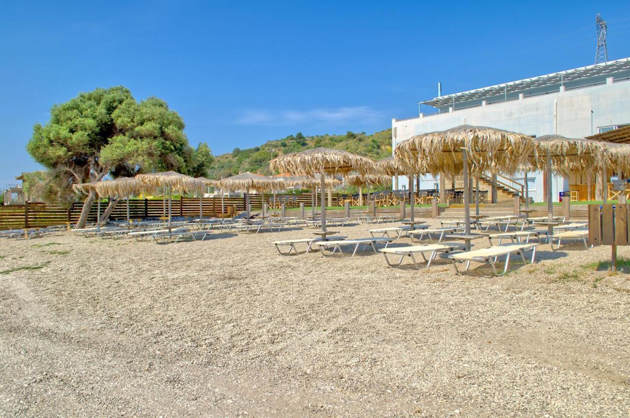 Epipleon Luxury Suites -102- Δωμάτιο 45Τμ Με Βεράντα 35Τμ Μπροστά Στη Θάλασσα Nafpaktos Eksteriør billede